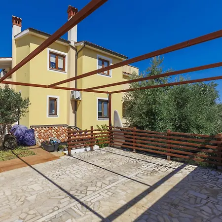 Gabi - Mdn152 By Interhome Apartment *