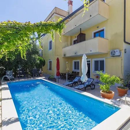 Apartman Gabi-3 By Interhome Ližnjan
