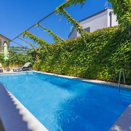 Gabi - Mdn152 By Interhome Apartment *